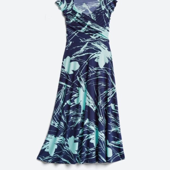 Leota Dresses & Skirts - Leota Maxi dress